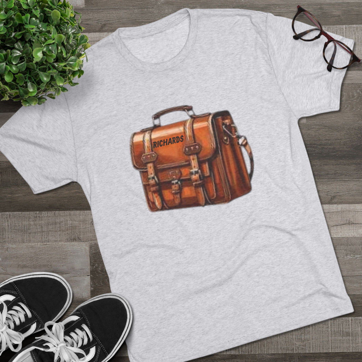 SATCHEL OF RICHARDS