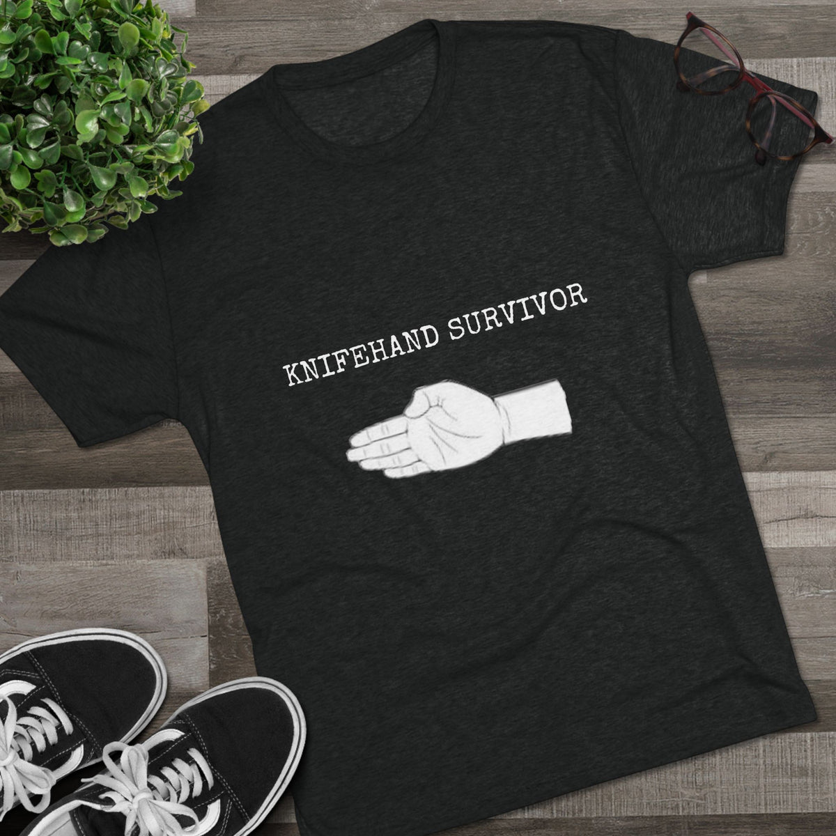 KNIFEHAND
